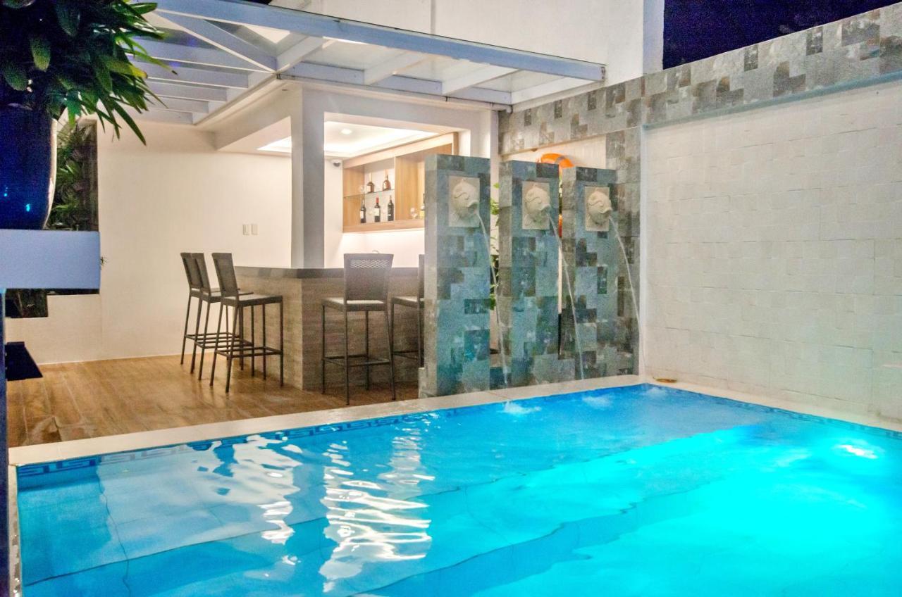Commander Suites De Boracay Manoc-Manoc Exteriér fotografie