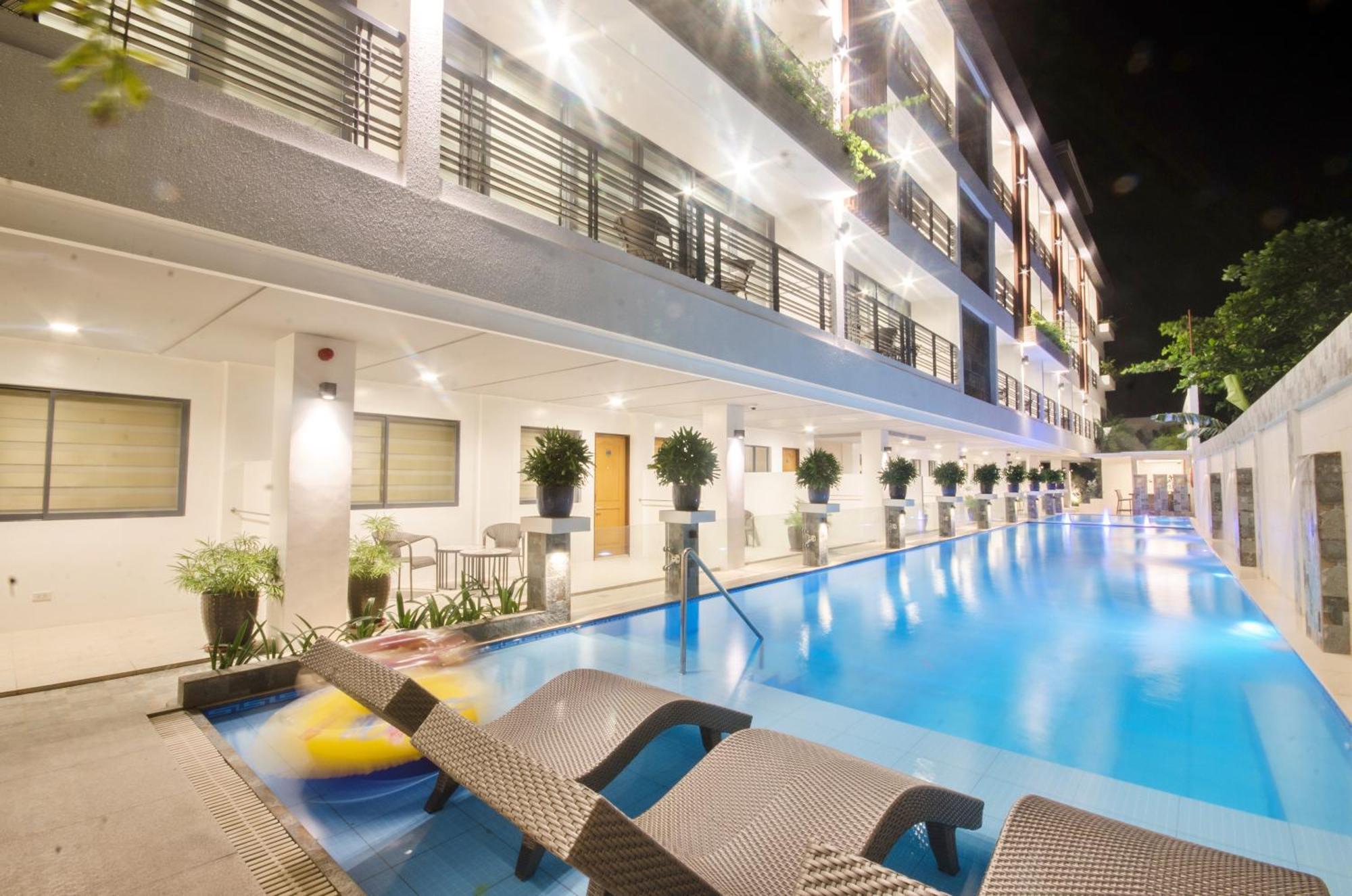 Commander Suites De Boracay Manoc-Manoc Exteriér fotografie