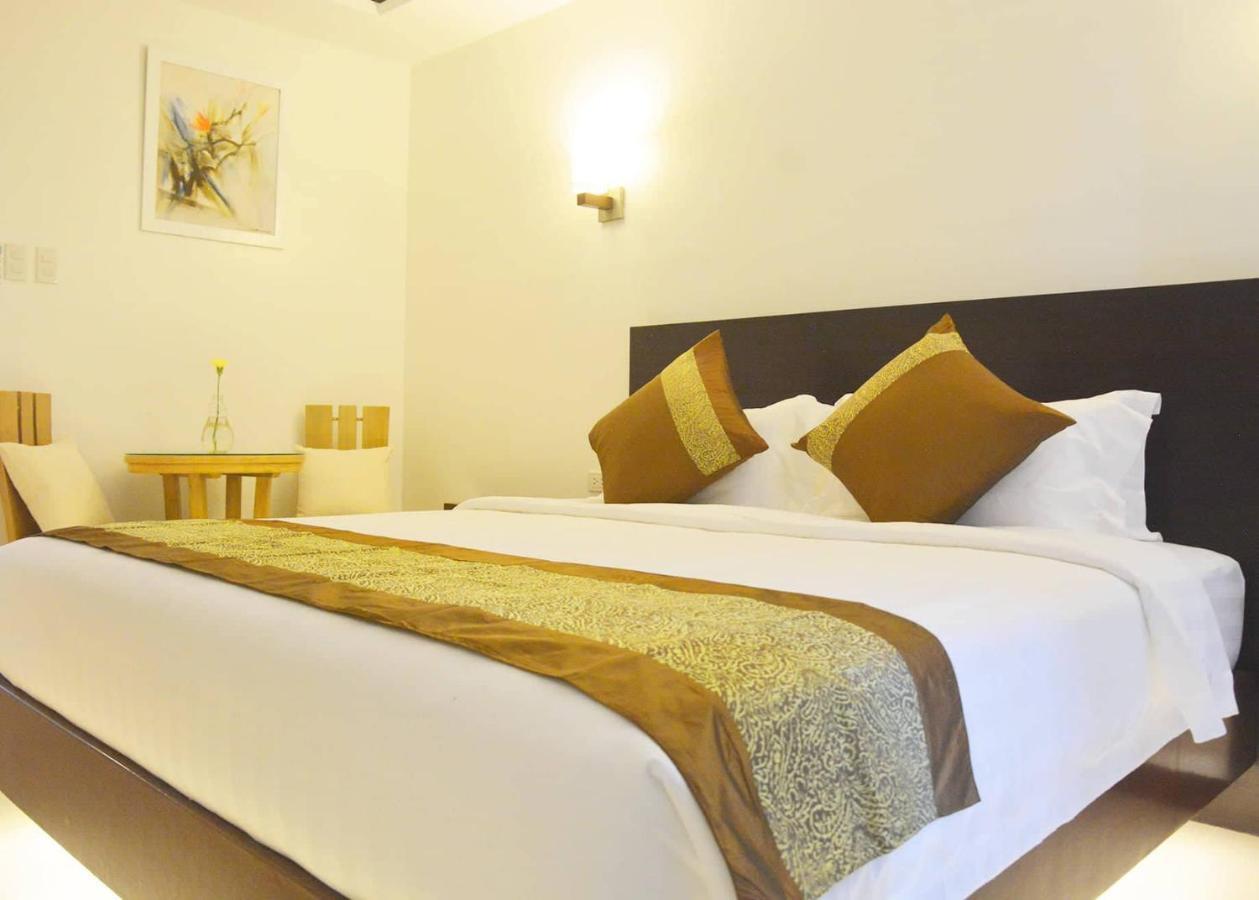 Commander Suites De Boracay Manoc-Manoc Exteriér fotografie